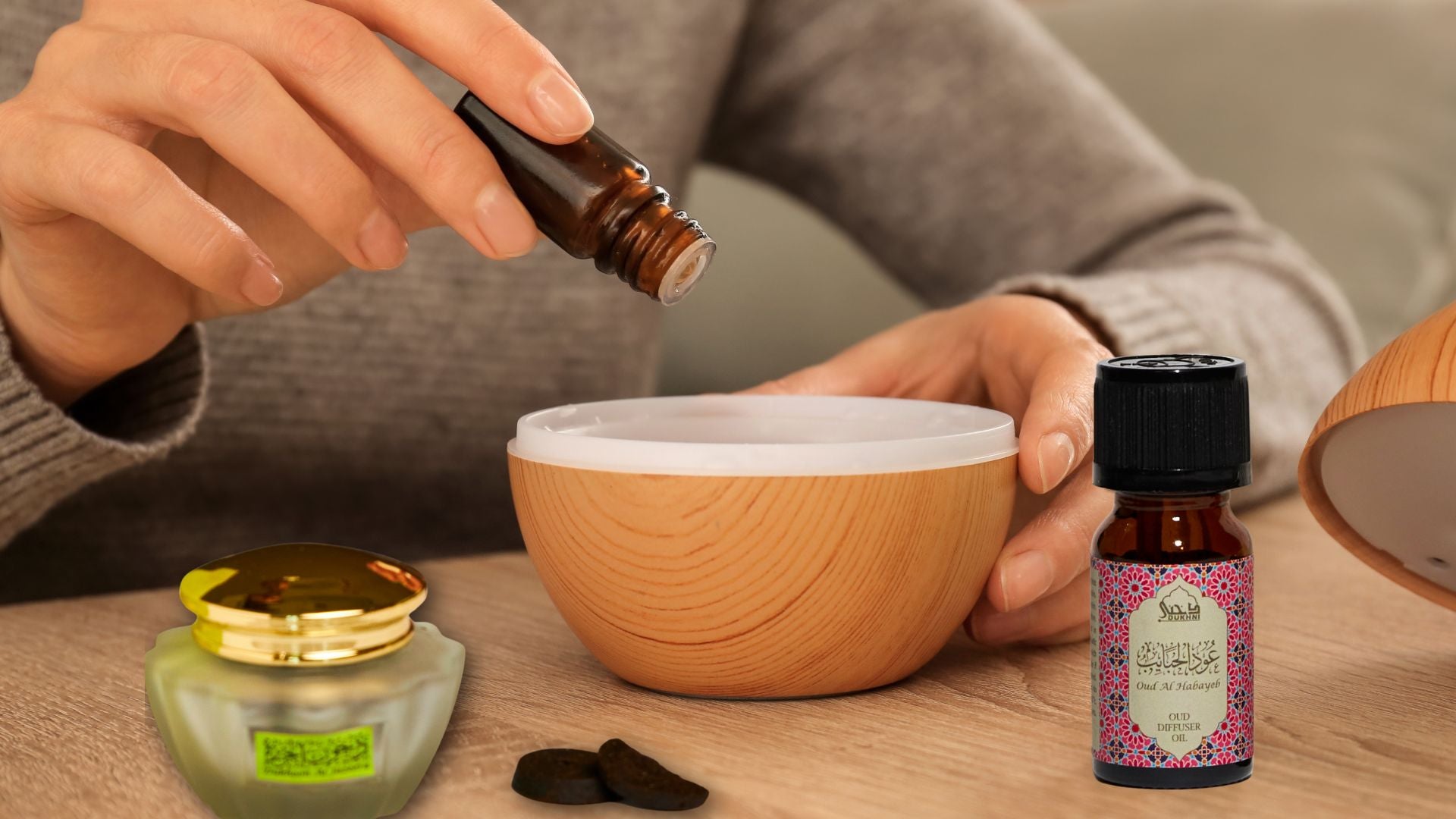 How to Mix Bakhoor with Essential Oils for a Customized Home